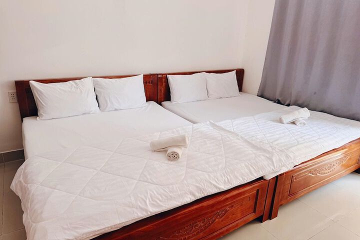 Room 16 of 26
