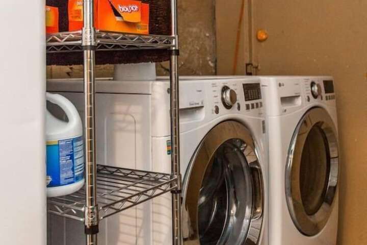Laundry 27 of 44