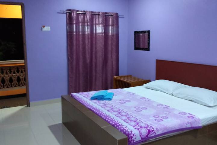 Room 7 of 30