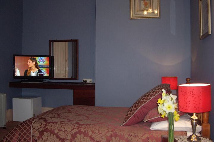 Room 12 of 34