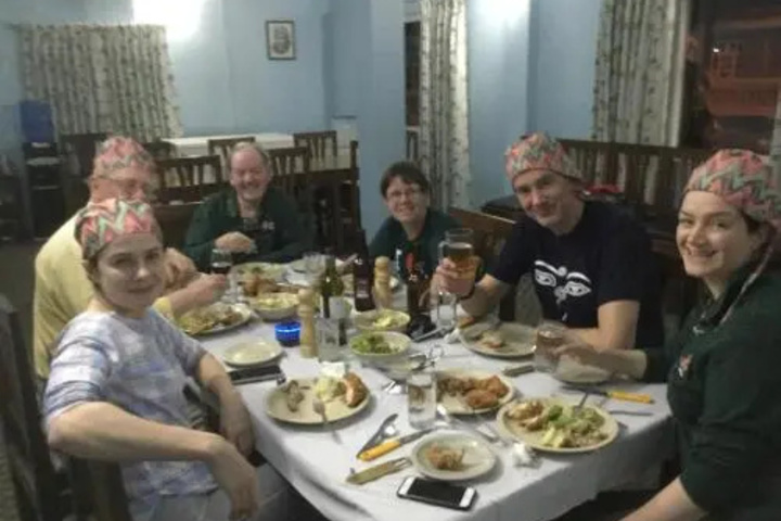 Dining 16 of 21