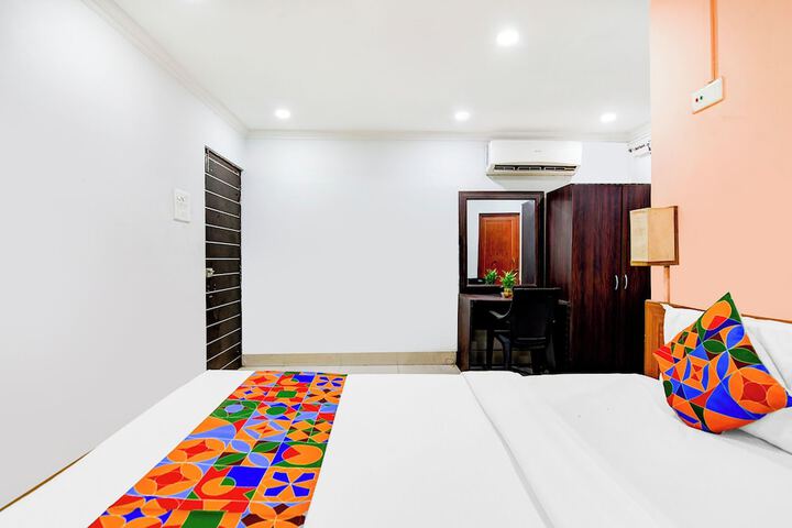 Room 8 of 26