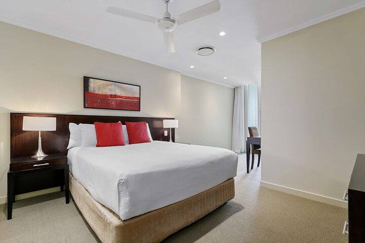 Room 51 of 175