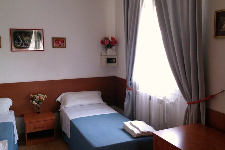 Room 101 of 170