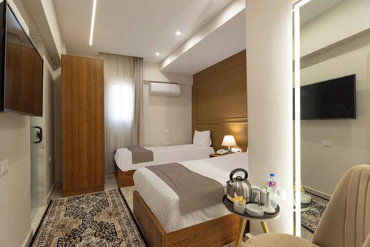 Room 20 of 74