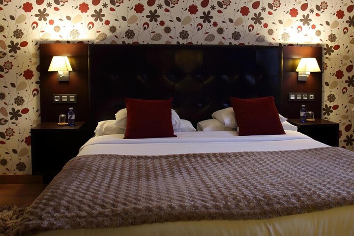 Room 30 of 54