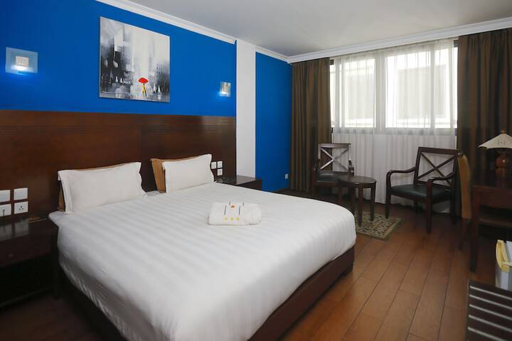 Room 9 of 39