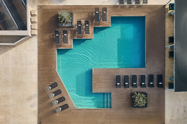 Pool Hotel