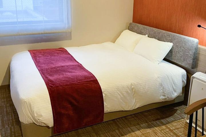 Room 8 of 75