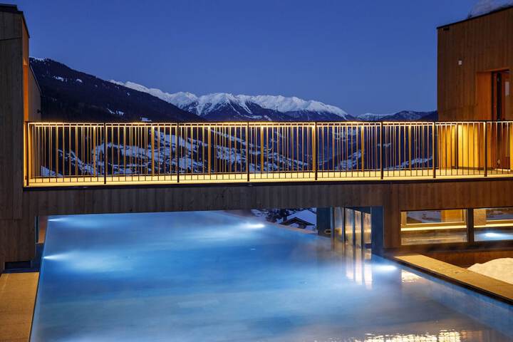 Pool 18 of 62