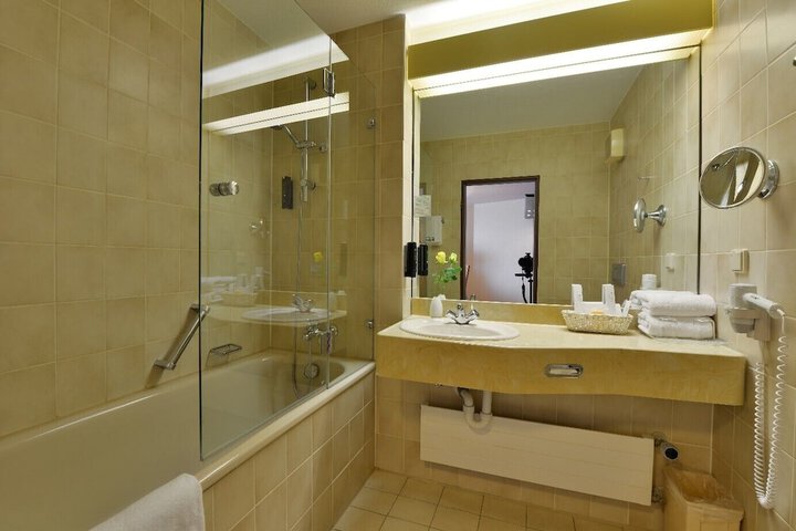 Bath Photo