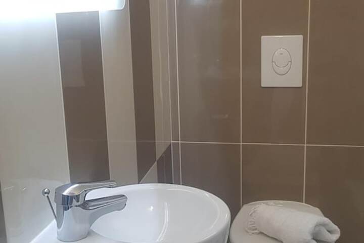 Room 48 of 116