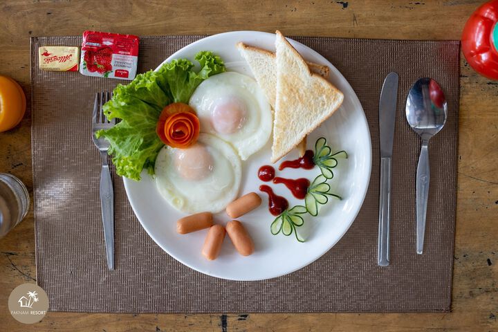 Dining 60 of 77