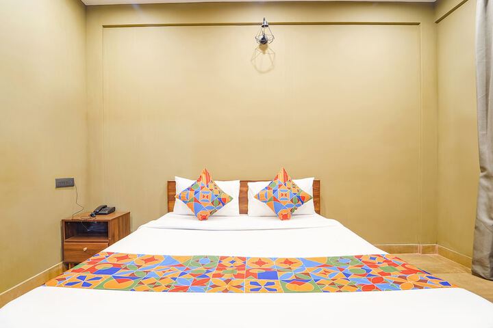 Room 10 of 22