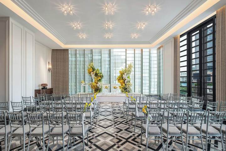 Ballroom/Hall 85 of 105