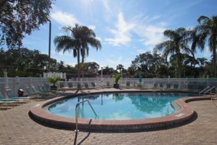 Pool 75 of 97