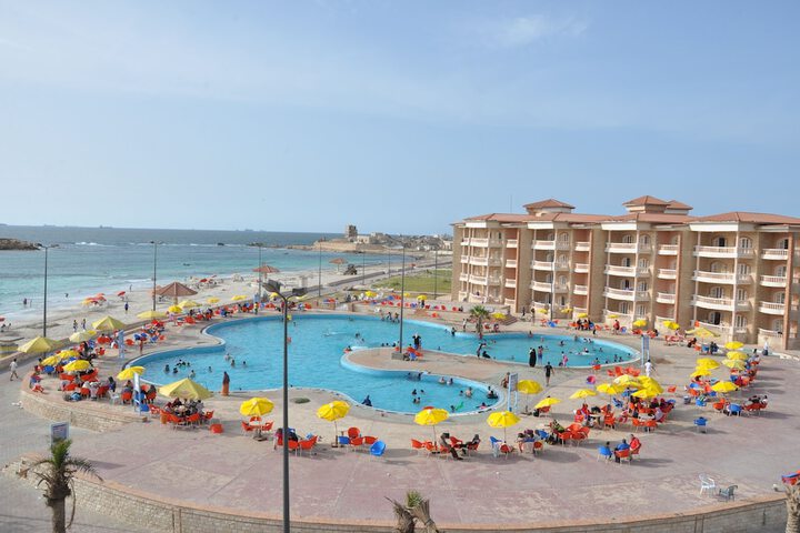 Pool Hotel