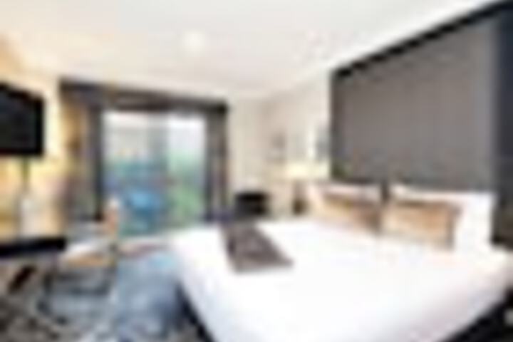 Room 38 of 156