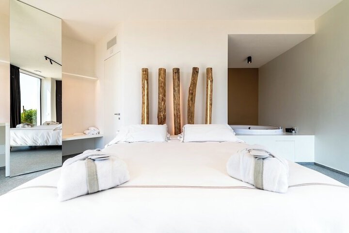 Room 21 of 81