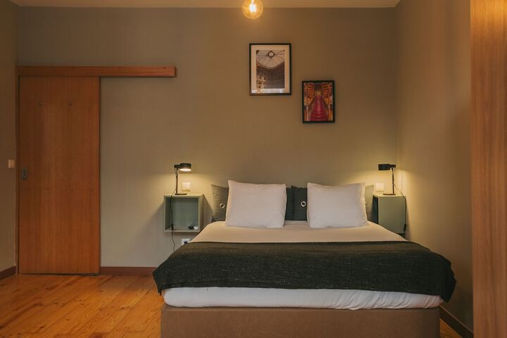 Room 2 of 91