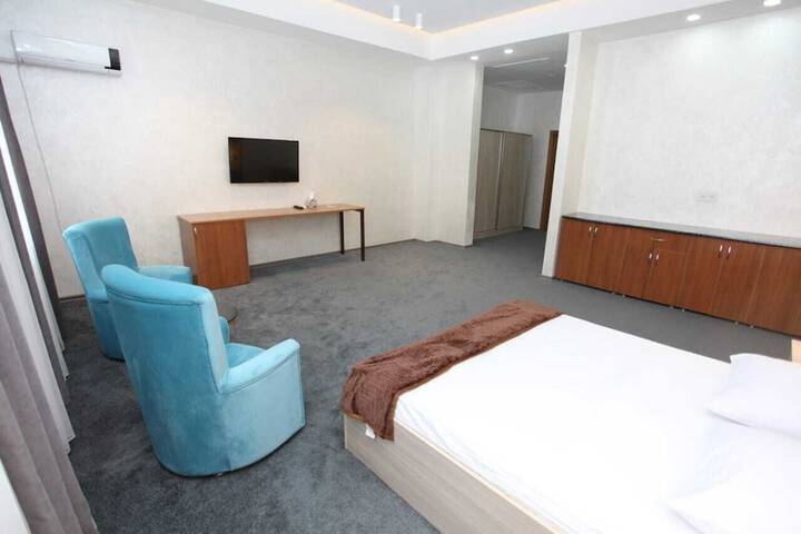Room 4 of 29