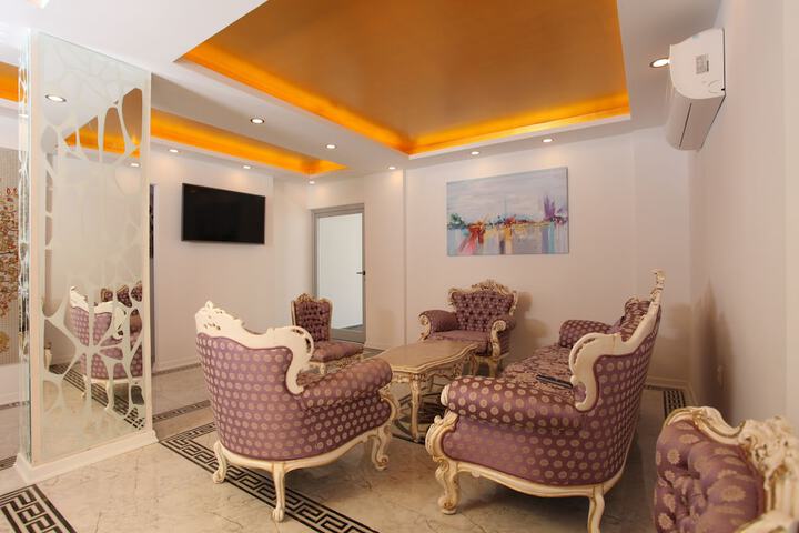 Room 17 of 27