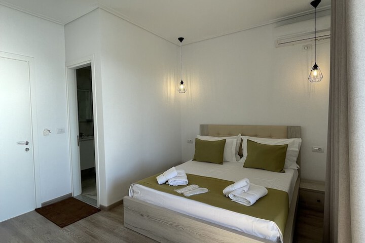 Room 31 of 111