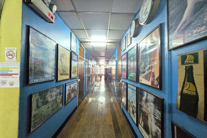 Ballroom/Hall 33 of 44
