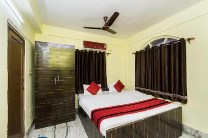 OYO 10919 AMAR RAJ ROOMS