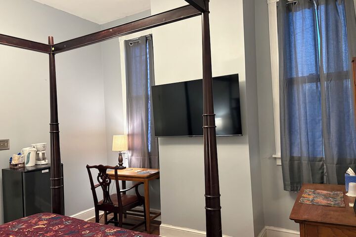 Room 20 of 48