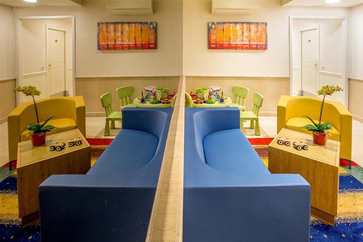 Hotel Lobby