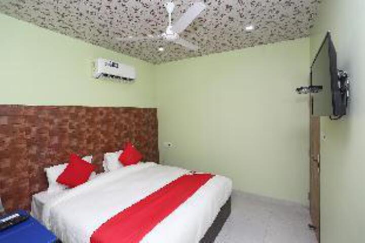Capital O 35364 The Hindustan Residency