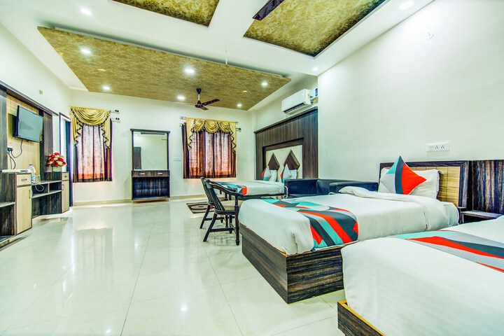 Room 8 of 26