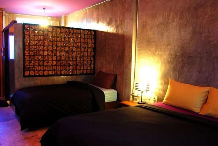 Room 5 of 47