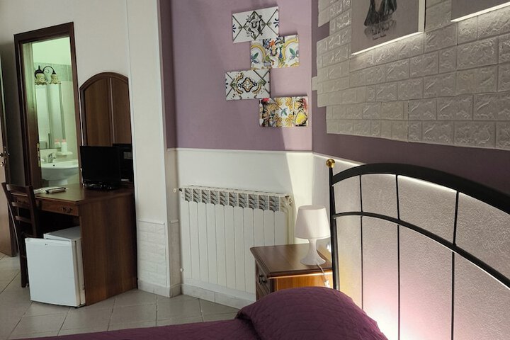 Room 15 of 65