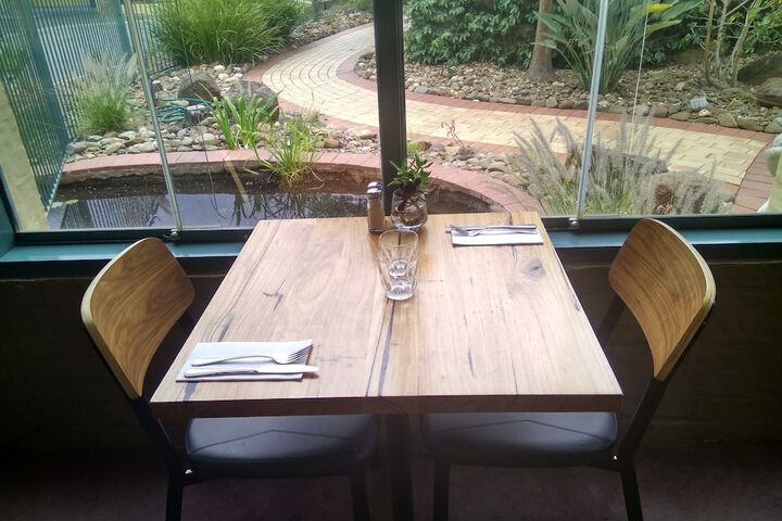 Dining 40 of 45