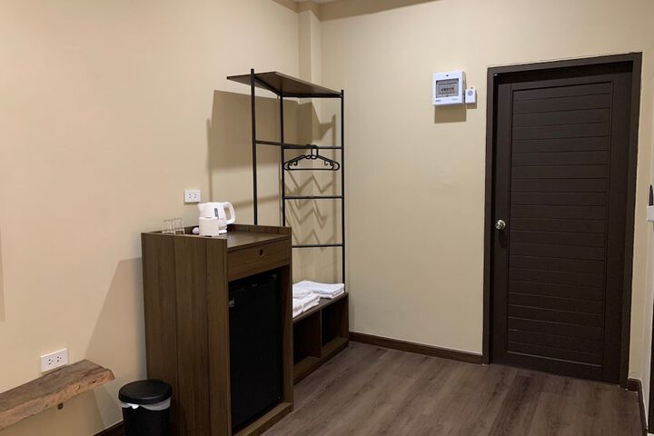 Room 46 of 94