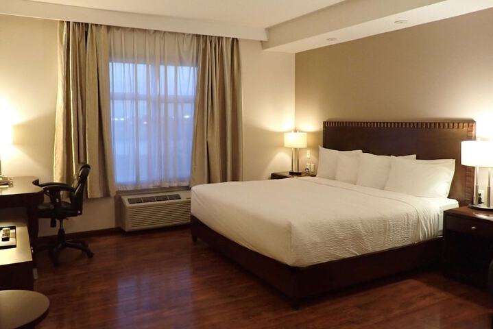 Room 12 of 42