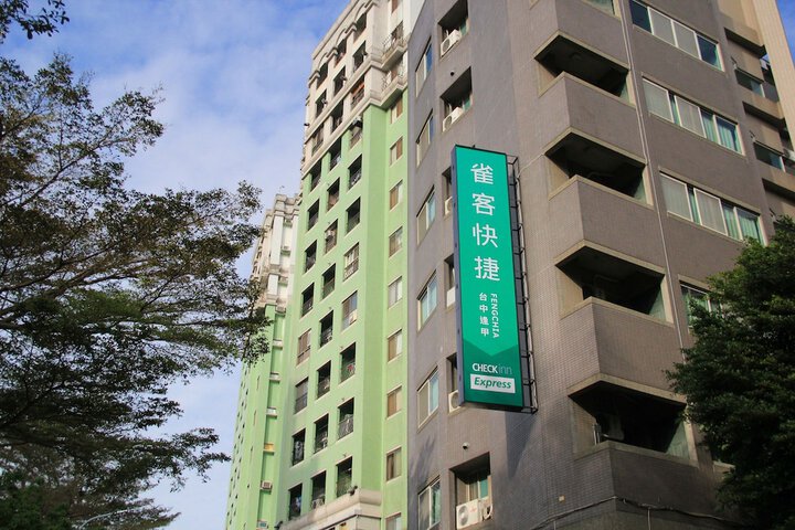 Hotel 85 of 90