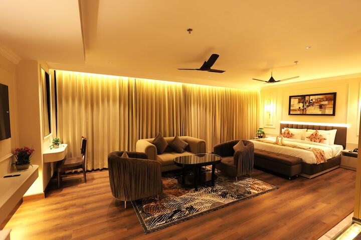 Room 29 of 48