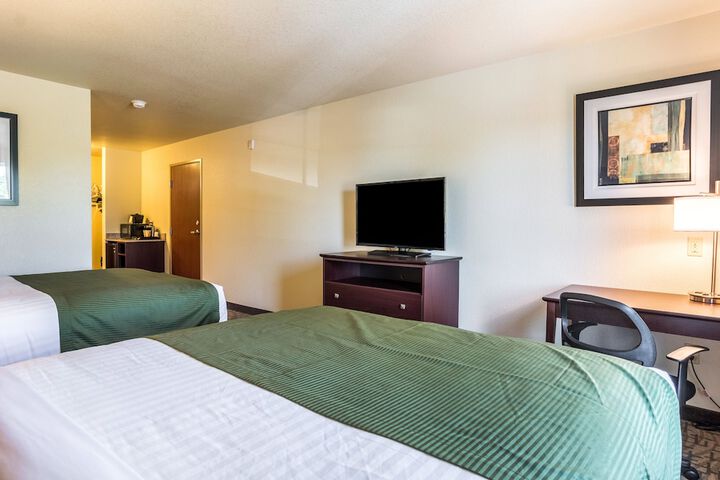 Room 27 of 46