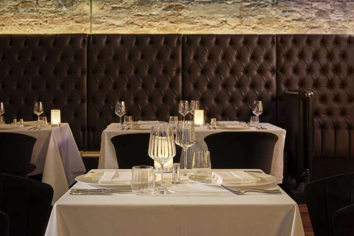 Dining 26 of 64