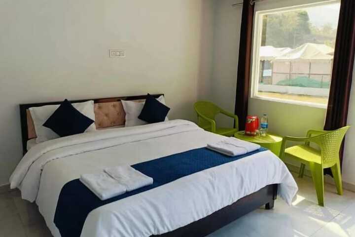 Room 3 of 6