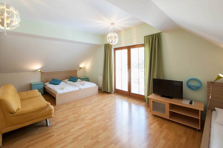Room 46 of 140