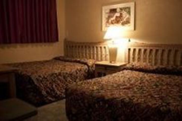 Room 4 of 22