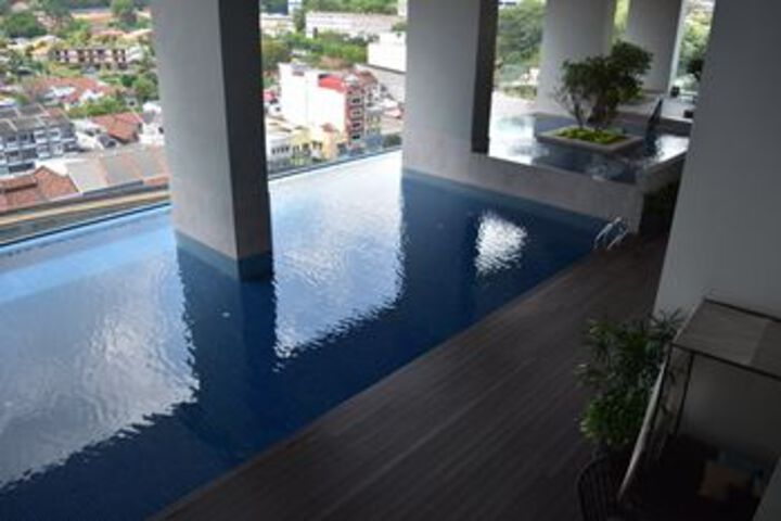 Pool 25 of 40