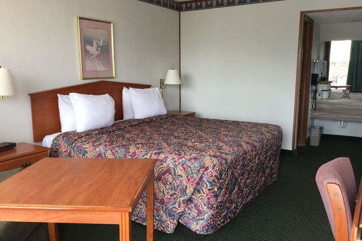 Room 3 of 54
