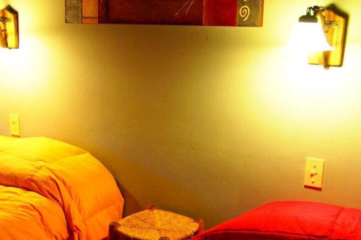 Room 16 of 19