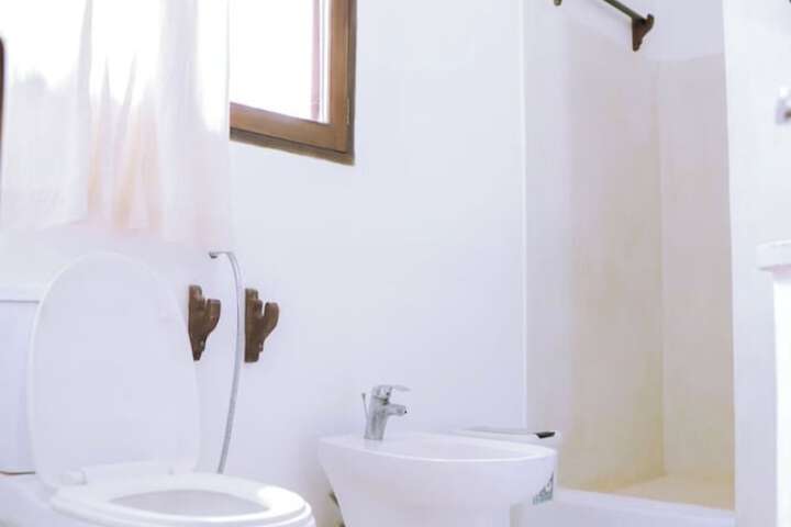 Room 25 of 42
