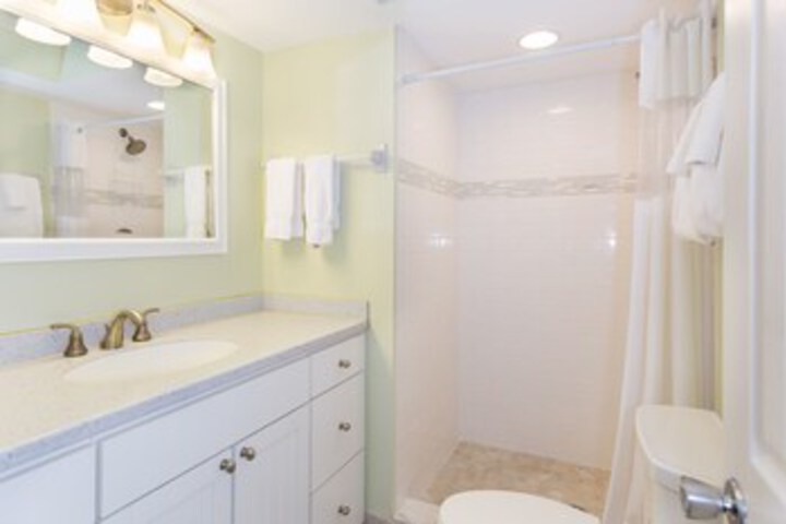 Room 4 of 25